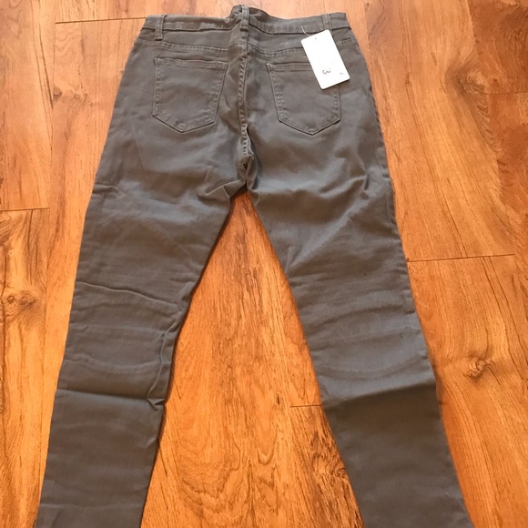Women’s gray moto leggings. - Picture 4 of 7